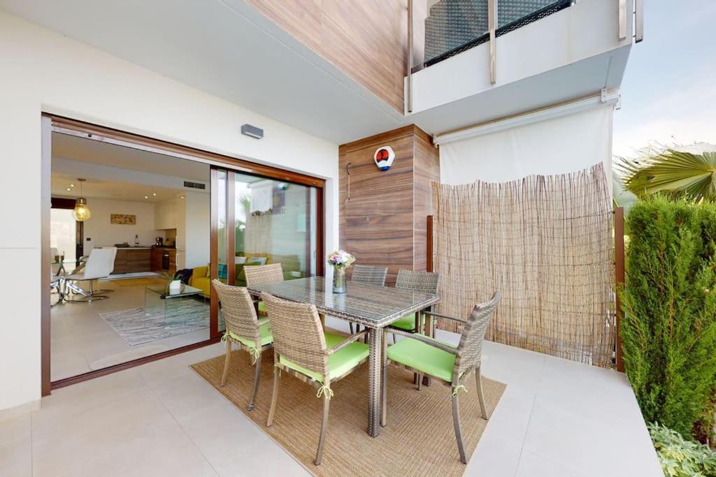 אוריהואלה Apartman S Vlastnim Bazenem מראה חיצוני תמונה
